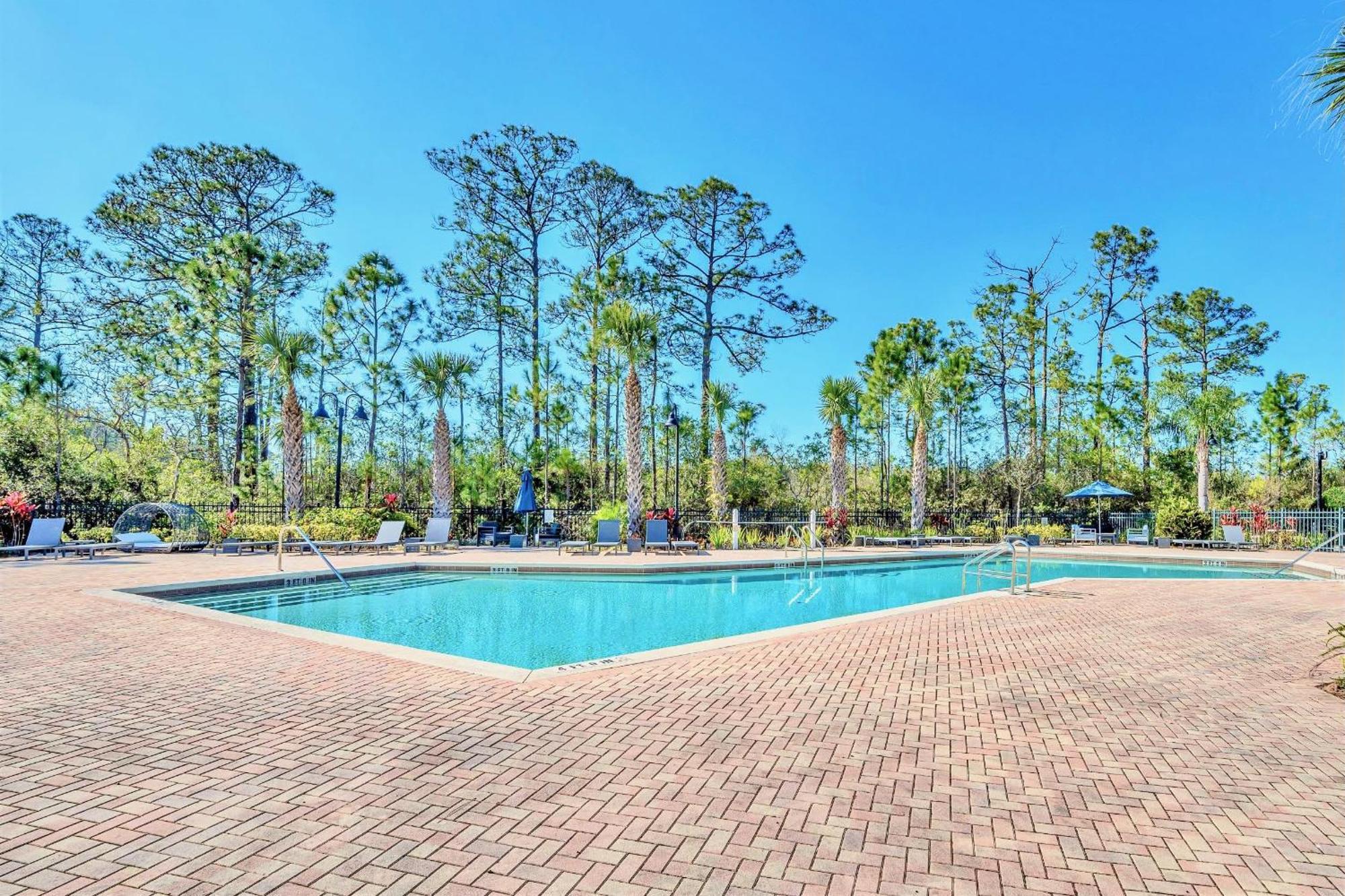 Stunning 2Br Condo With Hot Tub And Pool, Near Disney! Orlando Eksteriør billede