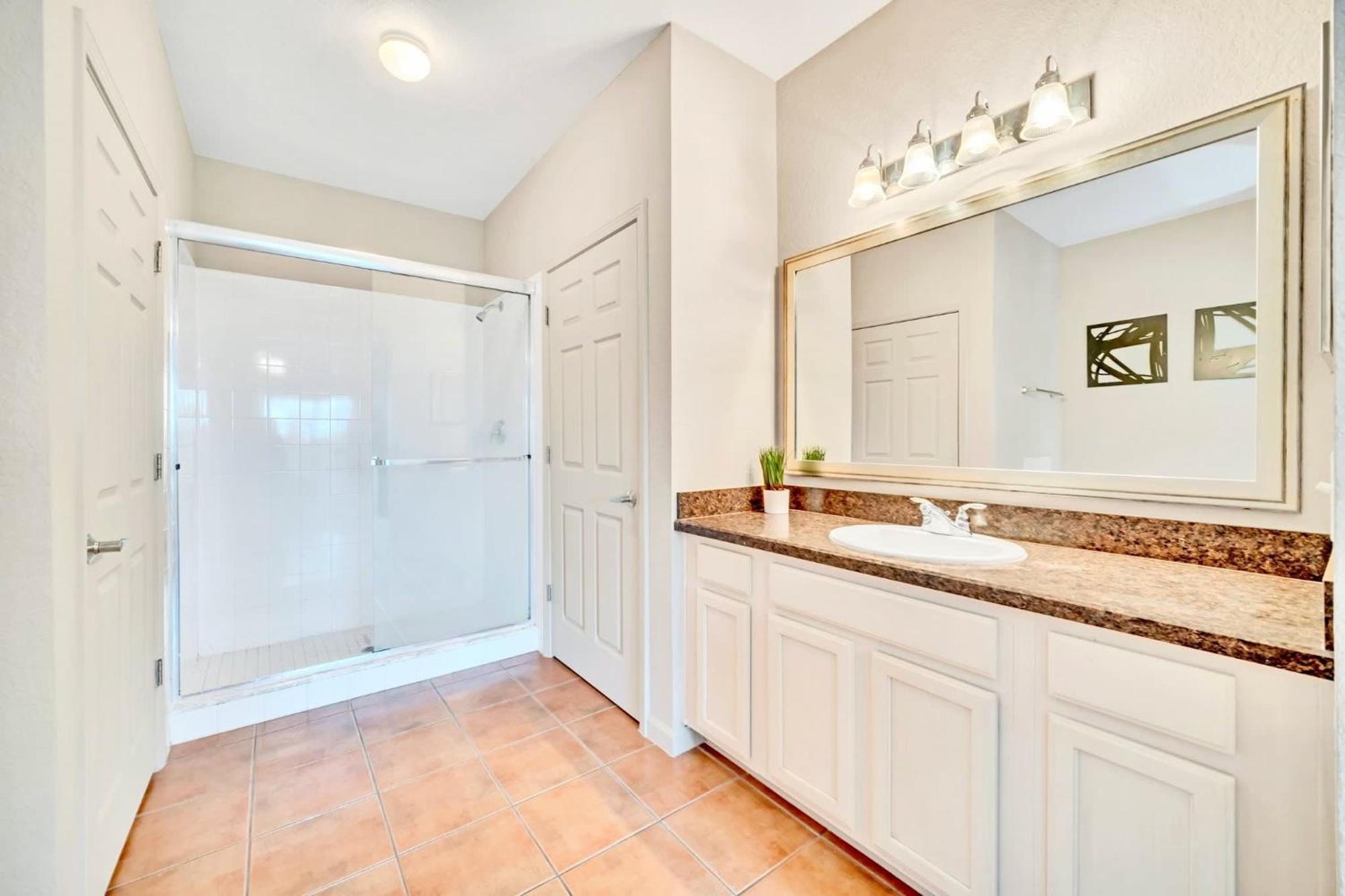Stunning 2Br Condo With Hot Tub And Pool, Near Disney! Orlando Eksteriør billede