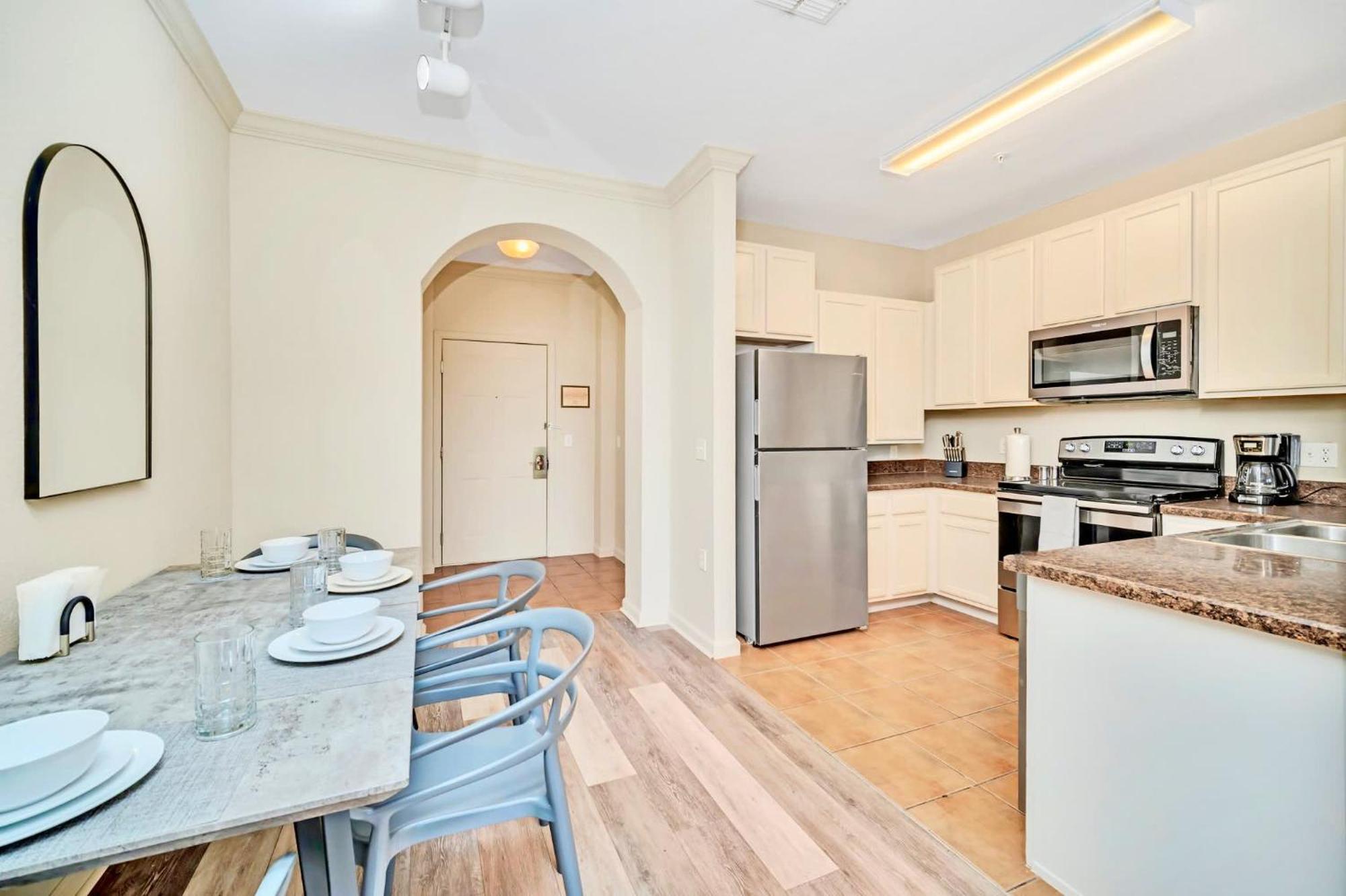 Stunning 2Br Condo With Hot Tub And Pool, Near Disney! Orlando Eksteriør billede